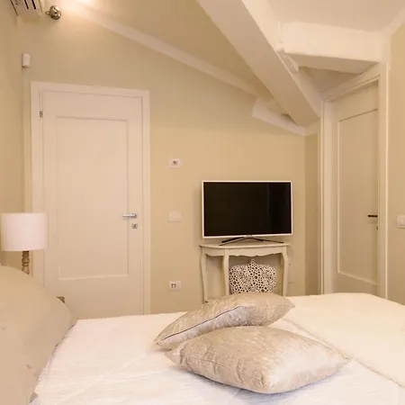 Apartment Santa Croce Penthouse Florence