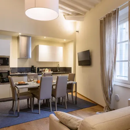 Santa Croce Penthouse Apartment