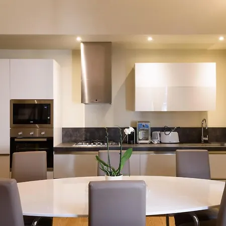 Santa Croce Penthouse Apartment *